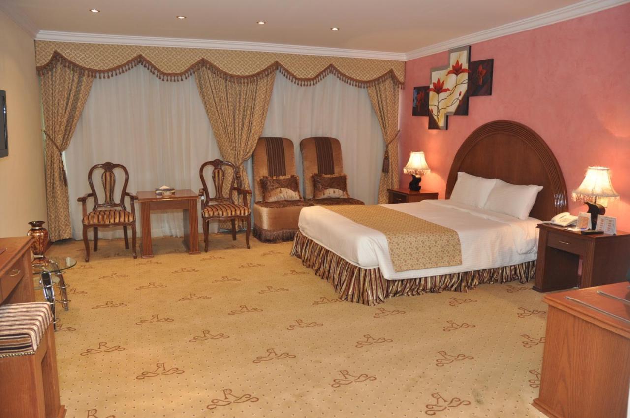 Hotel Di-Palace Эр-Рияд Экстерьер фото